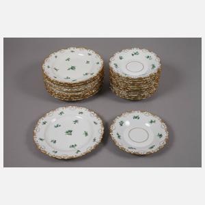 Meissen Rest-Teeservice kupfergrünes Streublümchendekor