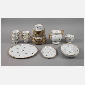 Meissen Rest-Teeservice kupfergrünes Streublümchendekor