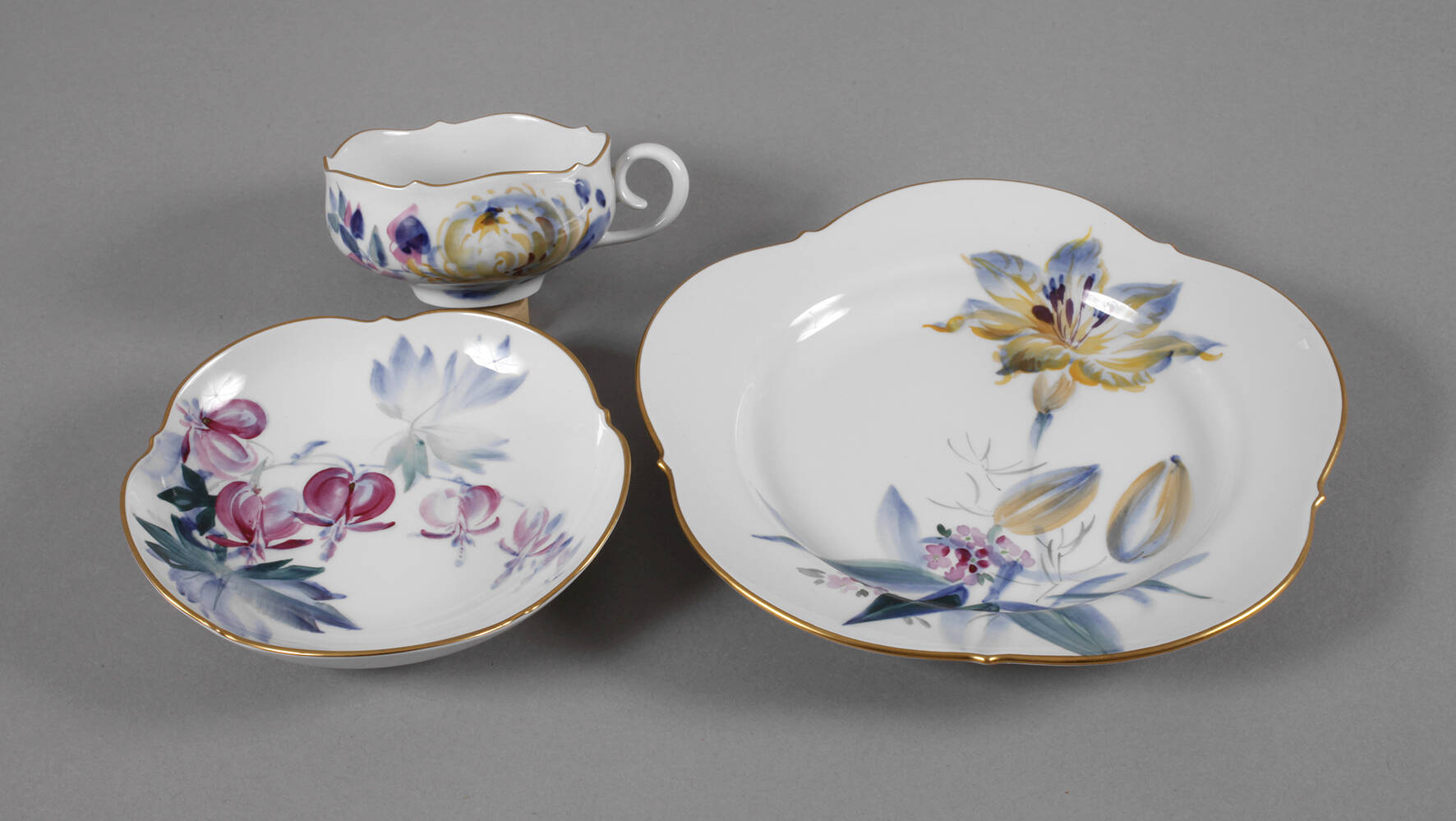 Meissen Teegedeck "Blumenmalerei blau-bunt"