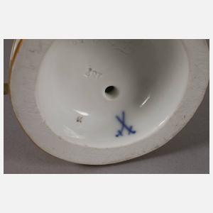 Meissen "Mädchen mit Lamm und Vogelbauer"