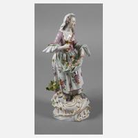 Meissen "Schäferin mit Blumen"111