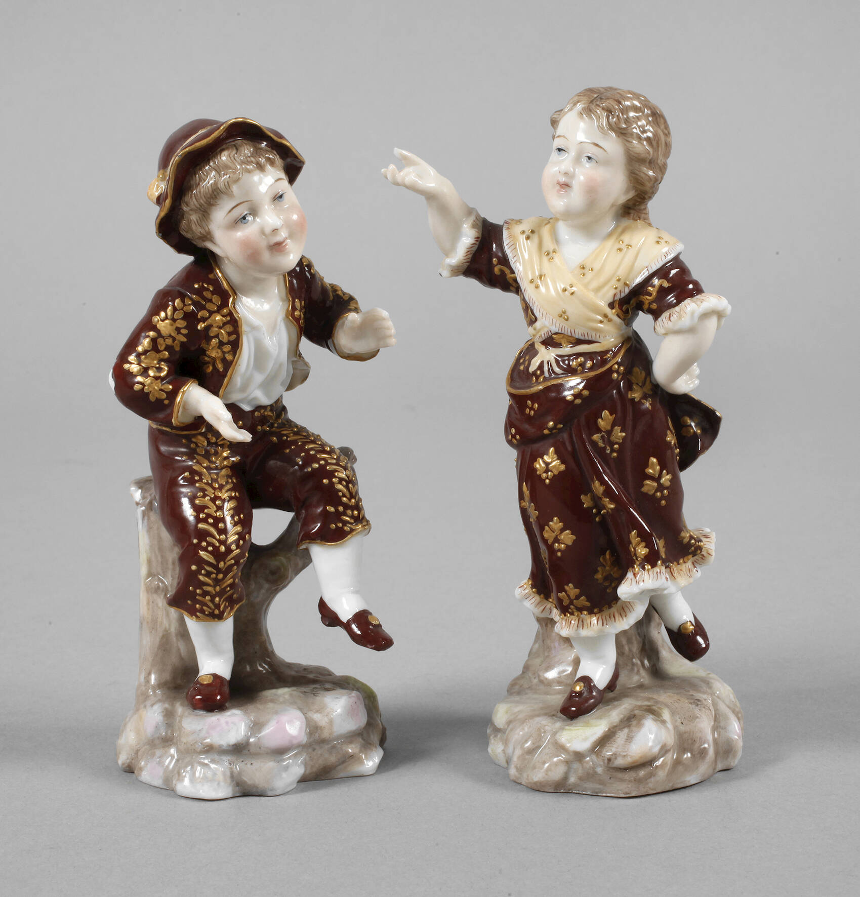 Volkstedt-Rudolstadt Paar tanzende Kinder