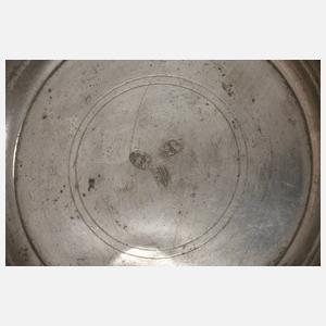 Drei Fayencewalzenkrüge