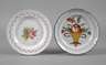 Zwei Fayenceteller
