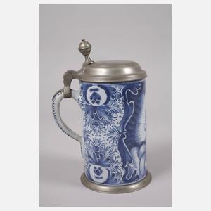 Nürnberger Fayence-Walzenkrug mit Heiligenfigur