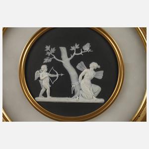 Wedgwood Reliefplatte in feinem Bronzerahmen