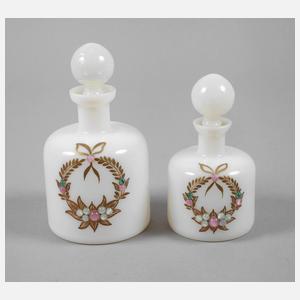 Zwei Flakons Opalglas