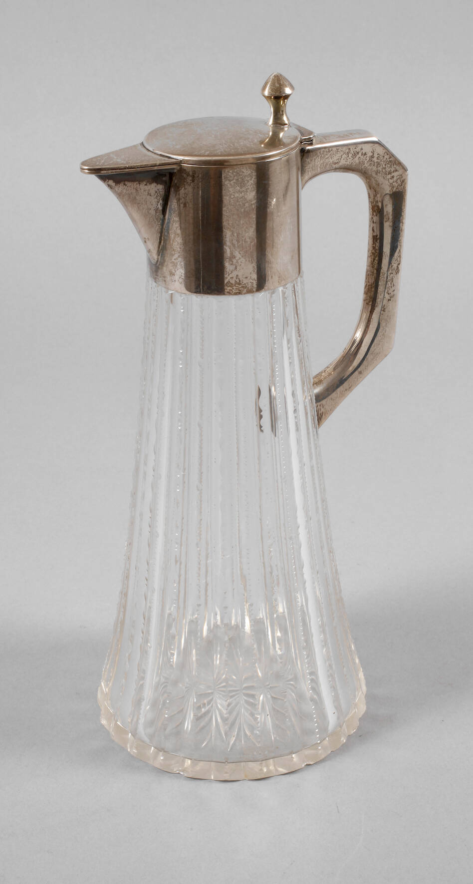 Schenkkanne mit Silbermontierung