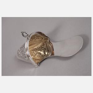 Silbervase als Pantoffel