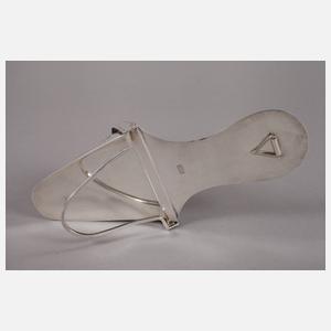 Silbervase als Pantoffel