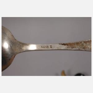 Großes Silberbesteck für zwölf Personen