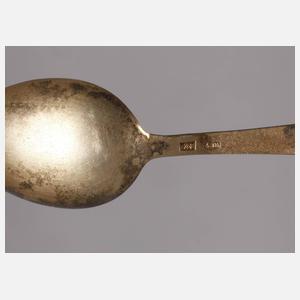 Russland drei Wodkabecher und drei Besteckteile