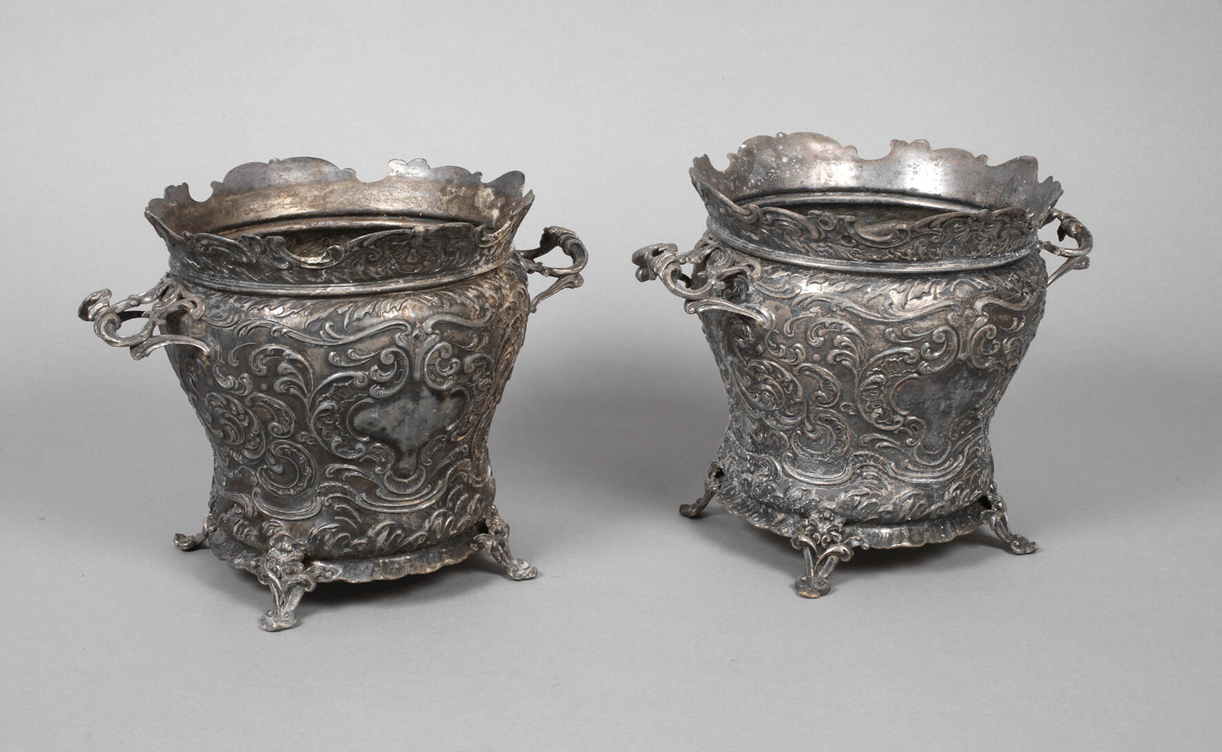 Paar Cachepots Neorokoko