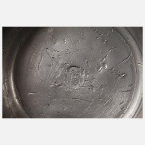 Kokosnuss-Krug mit Zinnmontur