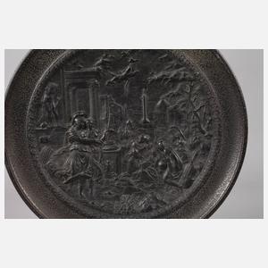 Reliefteller "Minerva und Pictura bei den Musen"