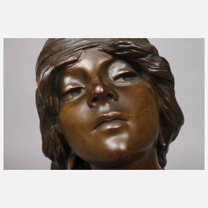 Emmanuel Villanis, Büste "Manon"