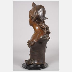 Franz Iffland, Büste Dame mit Dreispitz