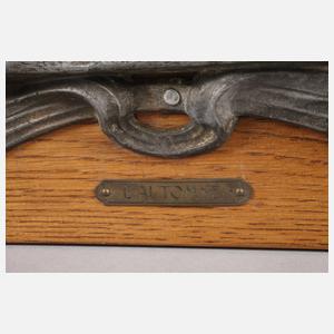 Paar allegorische Wandreliefs