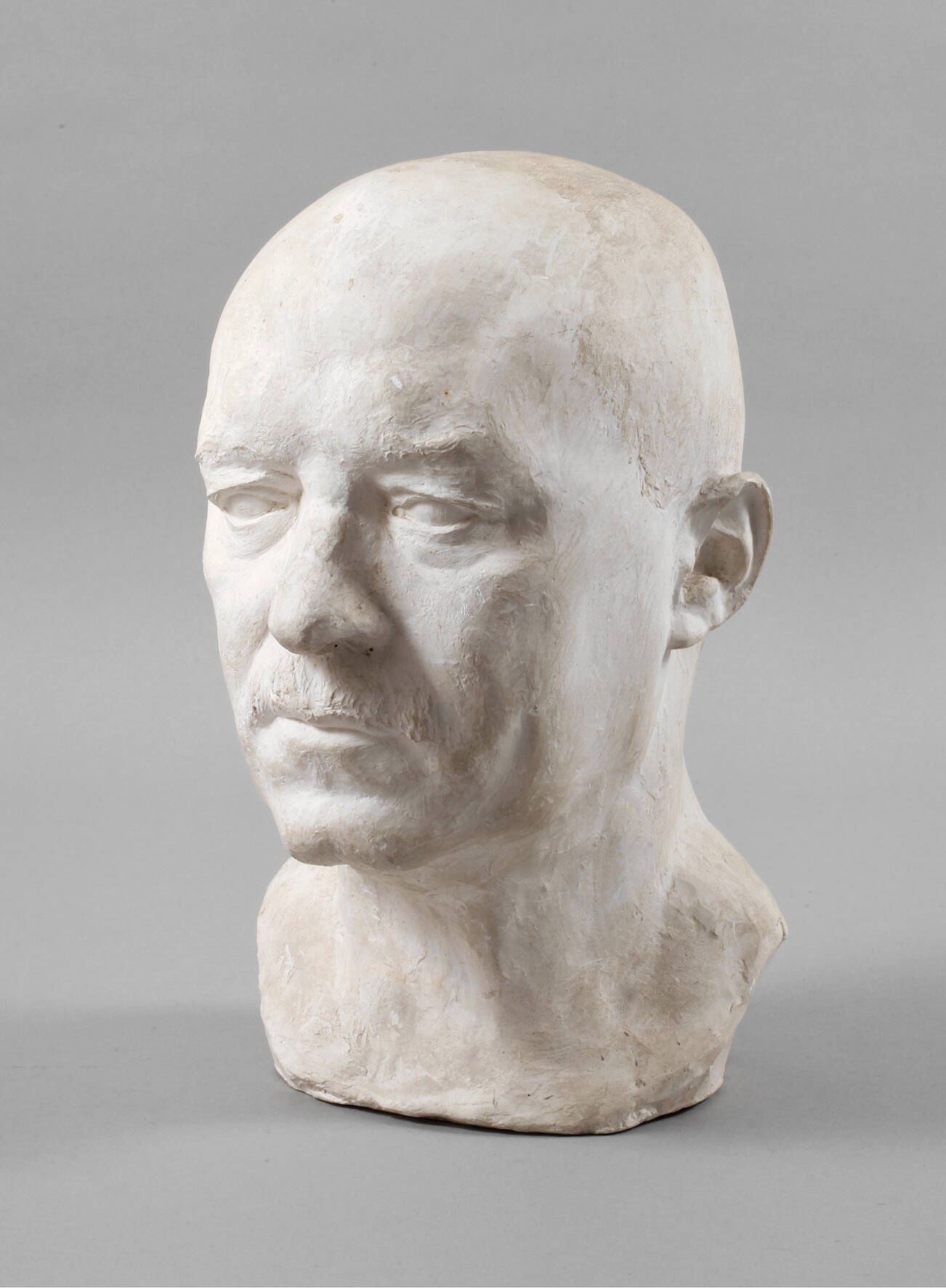 Theodor Georgii, Josef Hoffmann?