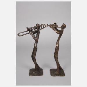 Zwei Musiker mit Blasinstrumenten