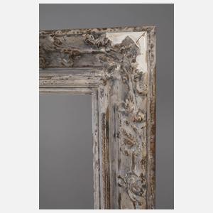 Silbergrauer Stuckrahmen