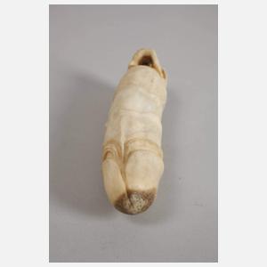 Beinschnitzerei mit Vanitas-Motiv