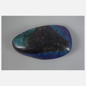 Dunkler Opal