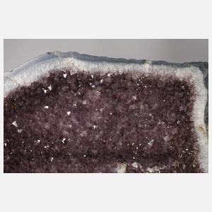 Große Amethystgeode
