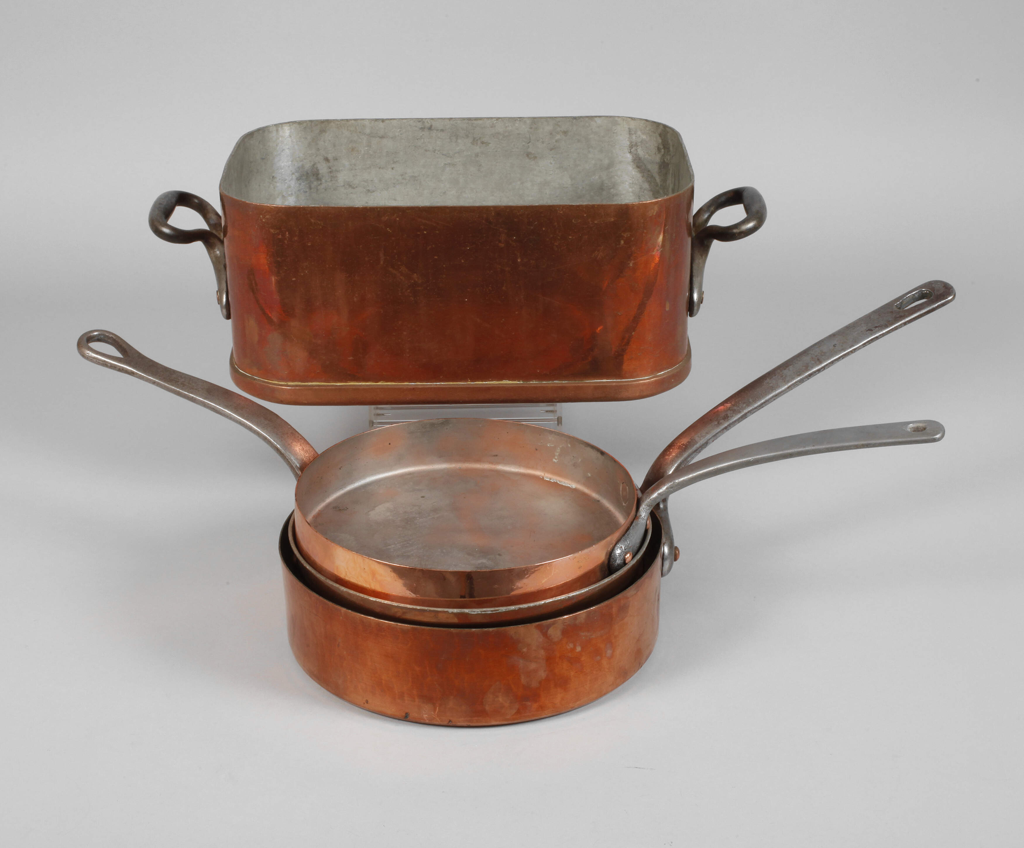 Vier Teile Kupfergeschirr