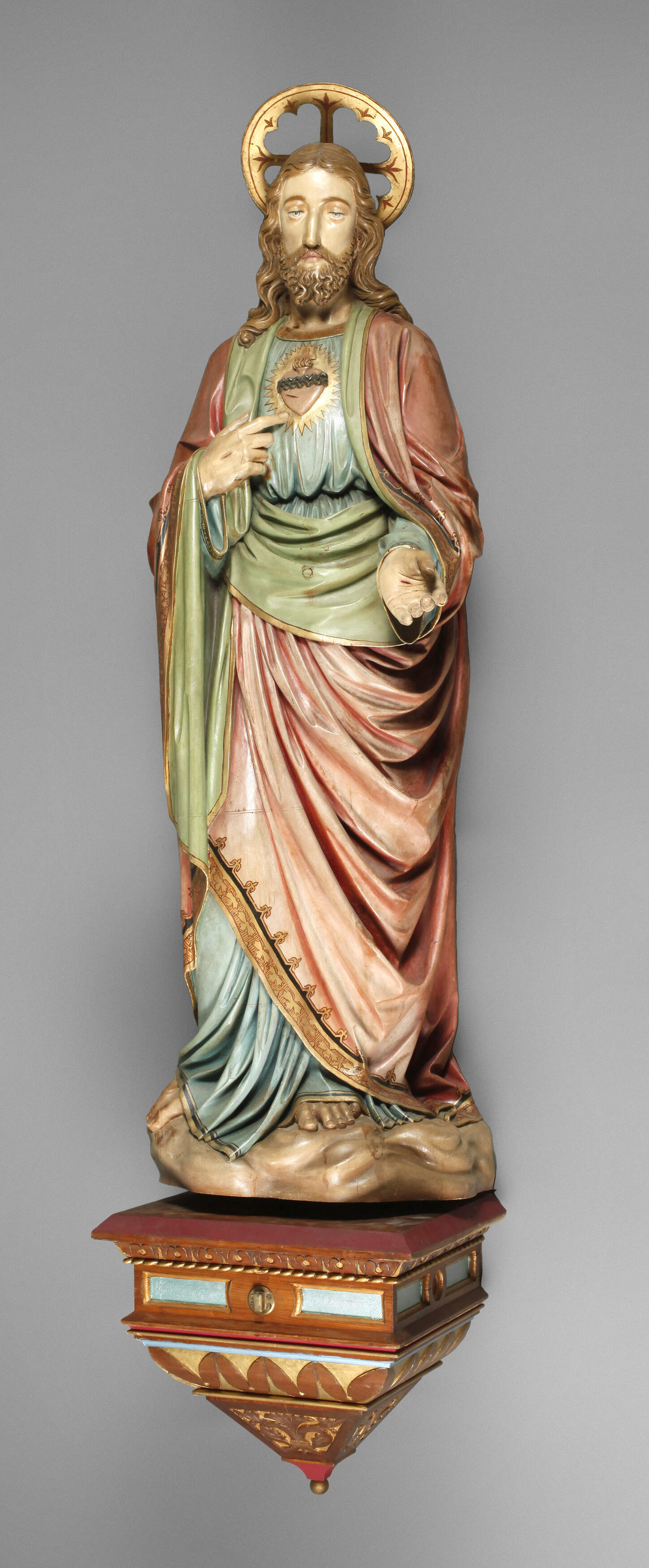 Große geschnitzte Heiligenfigur