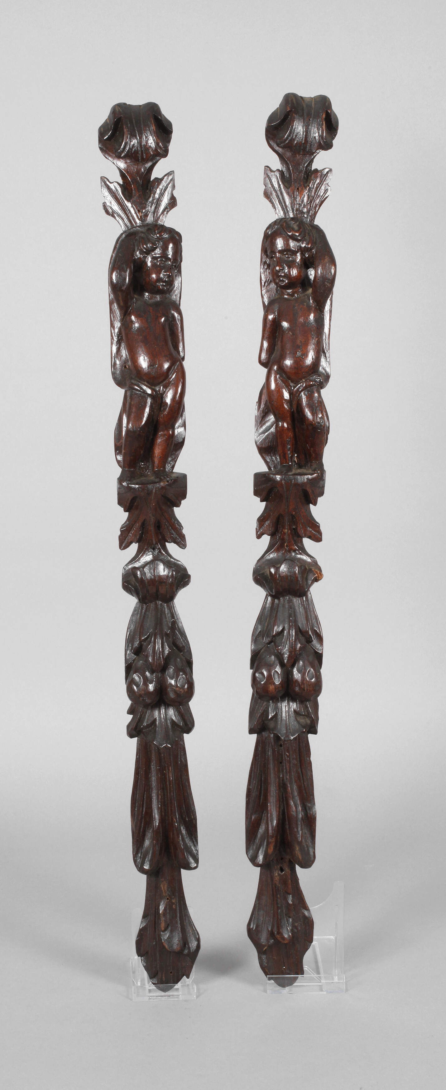 Paar figürliche Schnitzereien