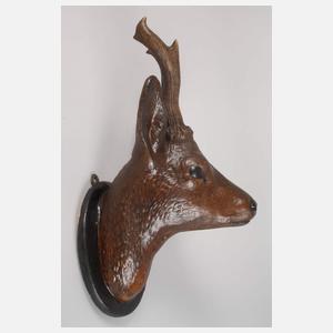 Geschnitzte Jagdtrophäe