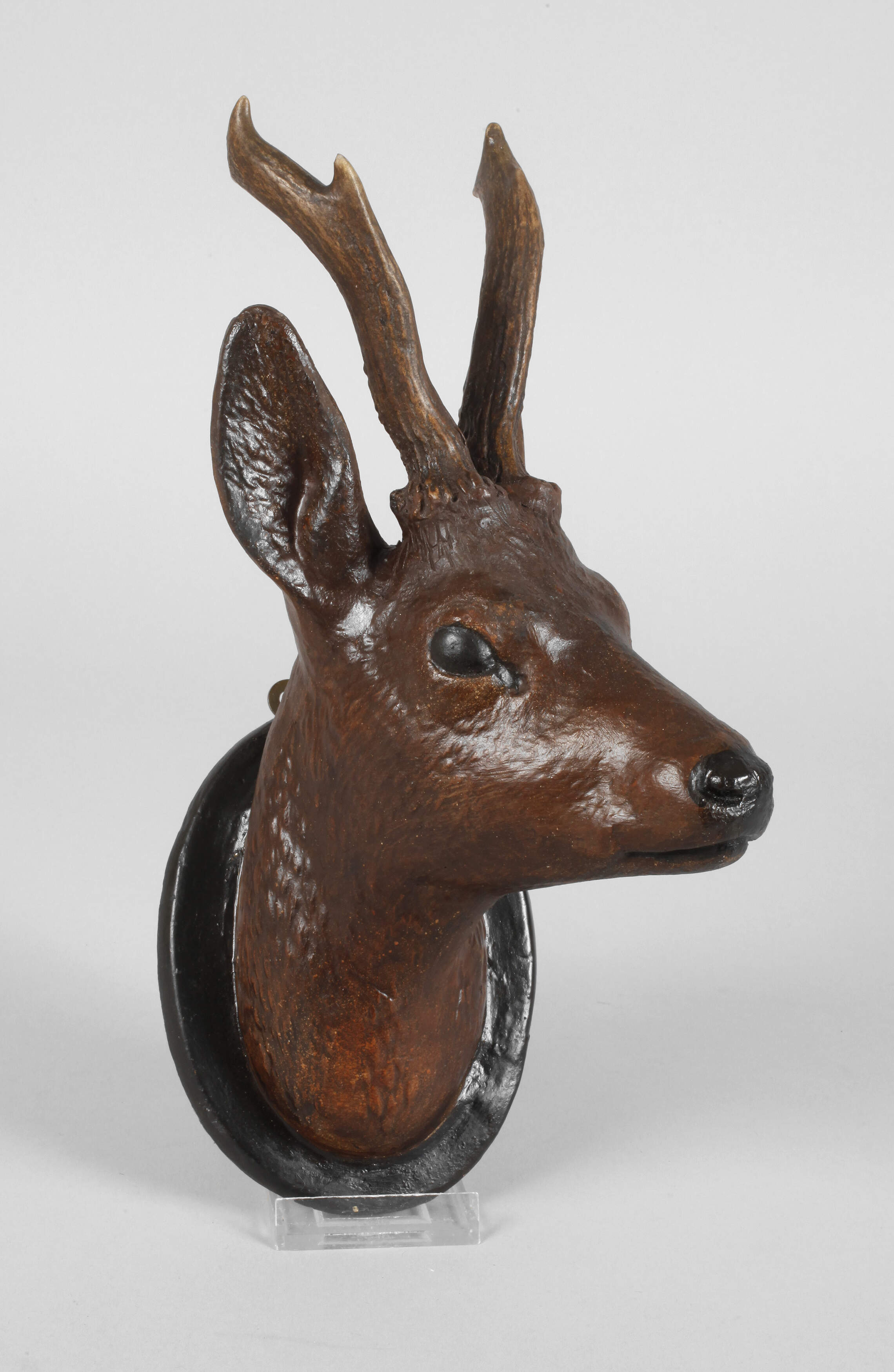 Geschnitzte Jagdtrophäe