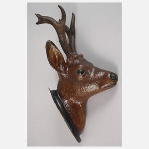 Geschnitzte Jagdtrophäe
