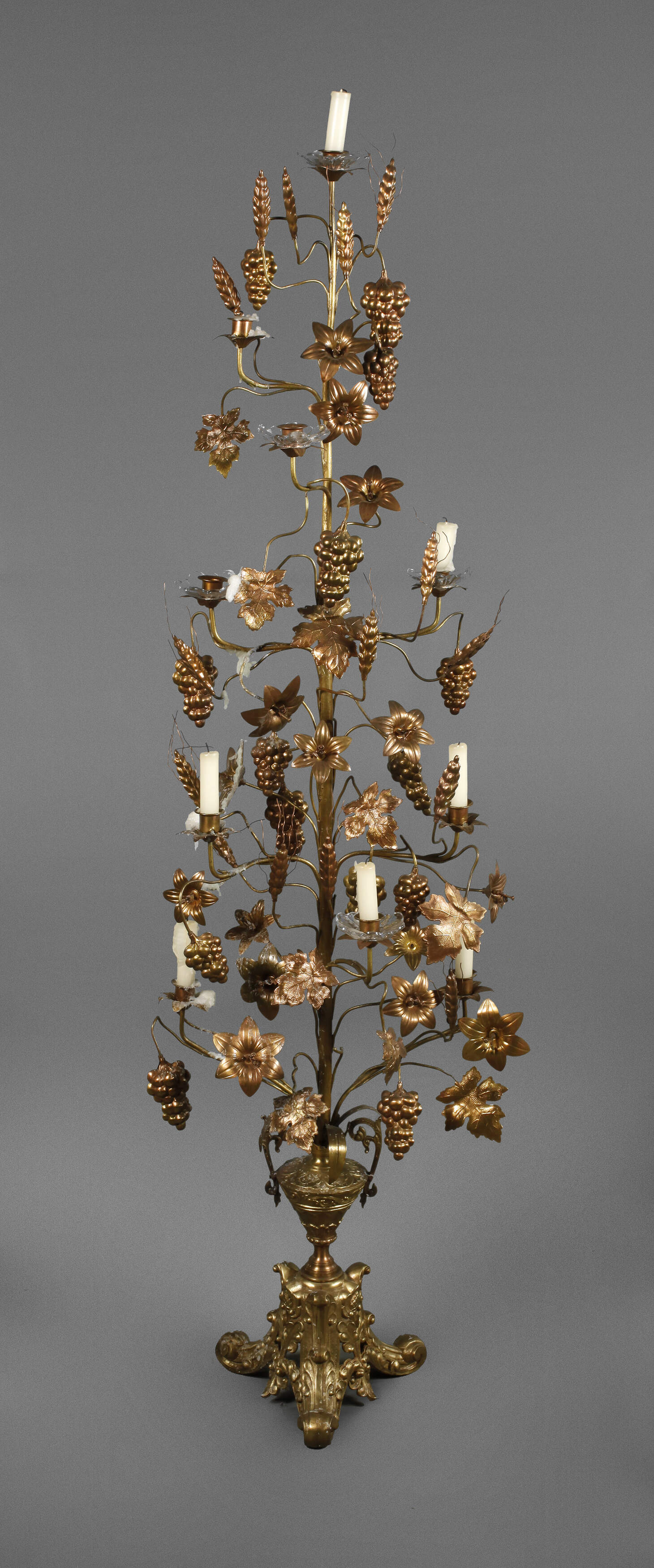 Floraler Altarleuchter