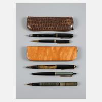 Fünf Schreibgeräte111