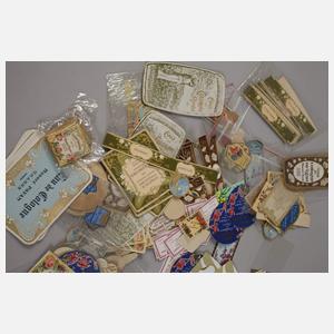 Großes Konvolut Parfumetiketten