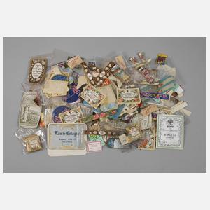 Großes Konvolut Parfumetiketten