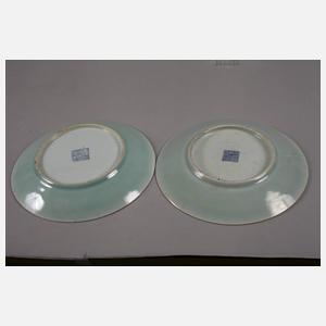 Zwei Zierteller Seladon
