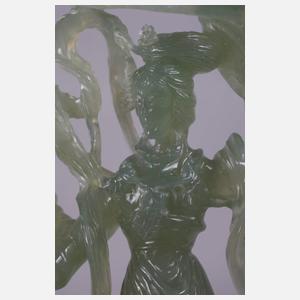 Figürliche Steinschnitzerei