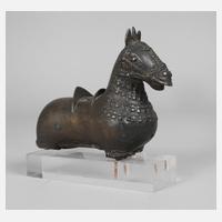 Fragment einer Bronzeplastik111