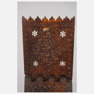 Maurischer Zeitungsständer