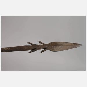 Drei Speere, Pfeil und Bogen