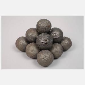 Konvolut Kanonenkugeln und Granaten