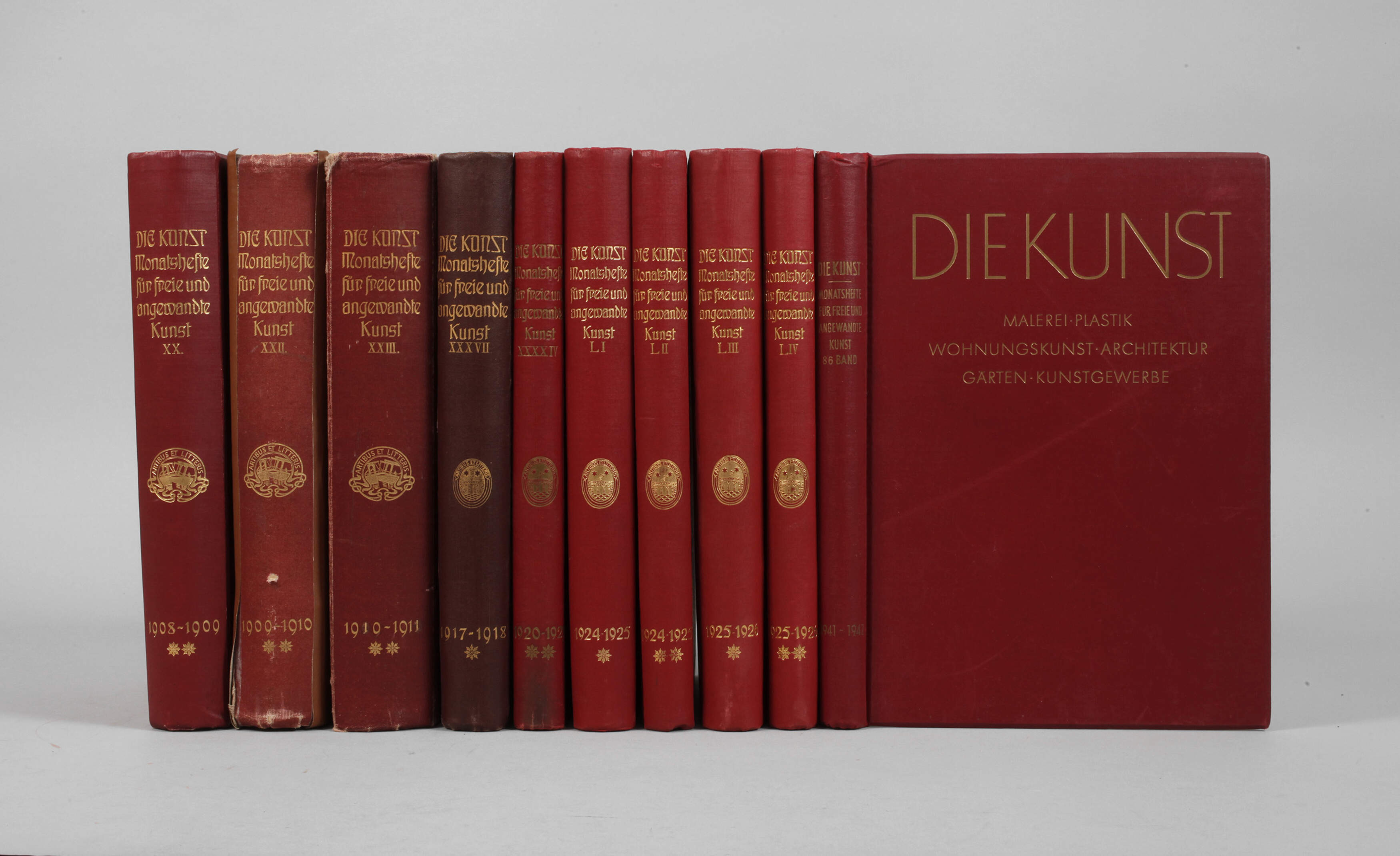Zehn Bände Die Kunst