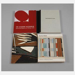 Vier Bücher moderne Kunst