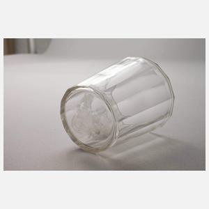 Sechs Schnapsbecher aus Adelsbesitz