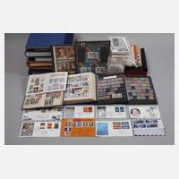 Großes Konvolut Briefmarken111