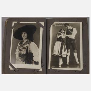 Postkartenalbum Trachten