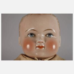 Große blonde Badepuppe mit Kleidung